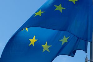 Az Európai Bizottság 2050-re az EU villamosenergia-ellátásának negyedét szél- és vízenergiából állítaná elő