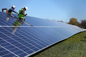 Három napelemparkot épít a Mol